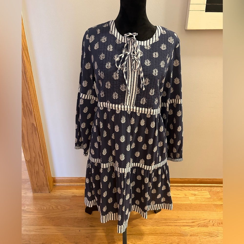 Vineyard vines dress